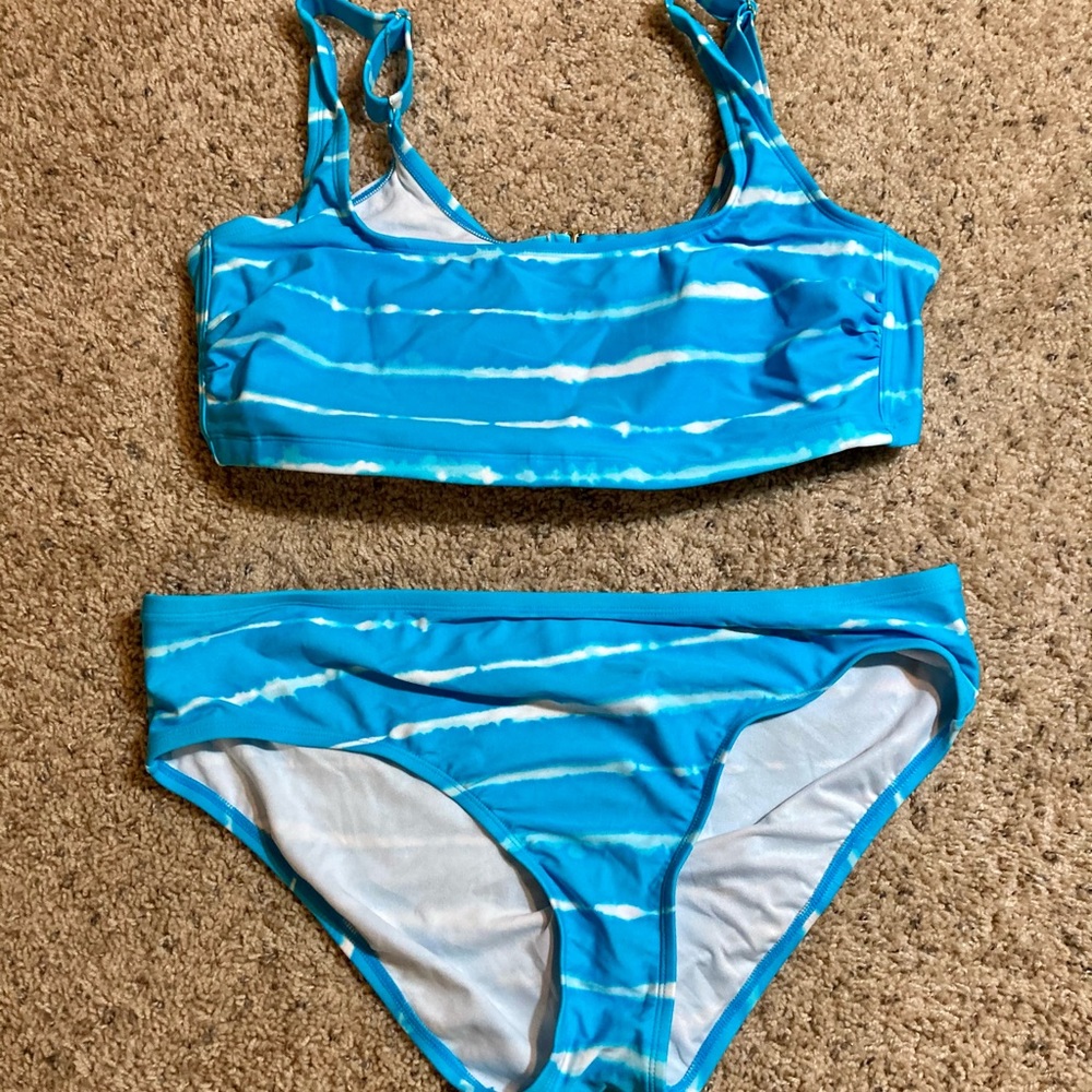 Women’s 20/22 swim set teal tie dye design